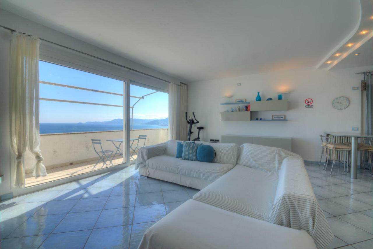 Villa Ischia Attico Sul Mare A Verezzi Borgio Verezzi Exteriér fotografie
