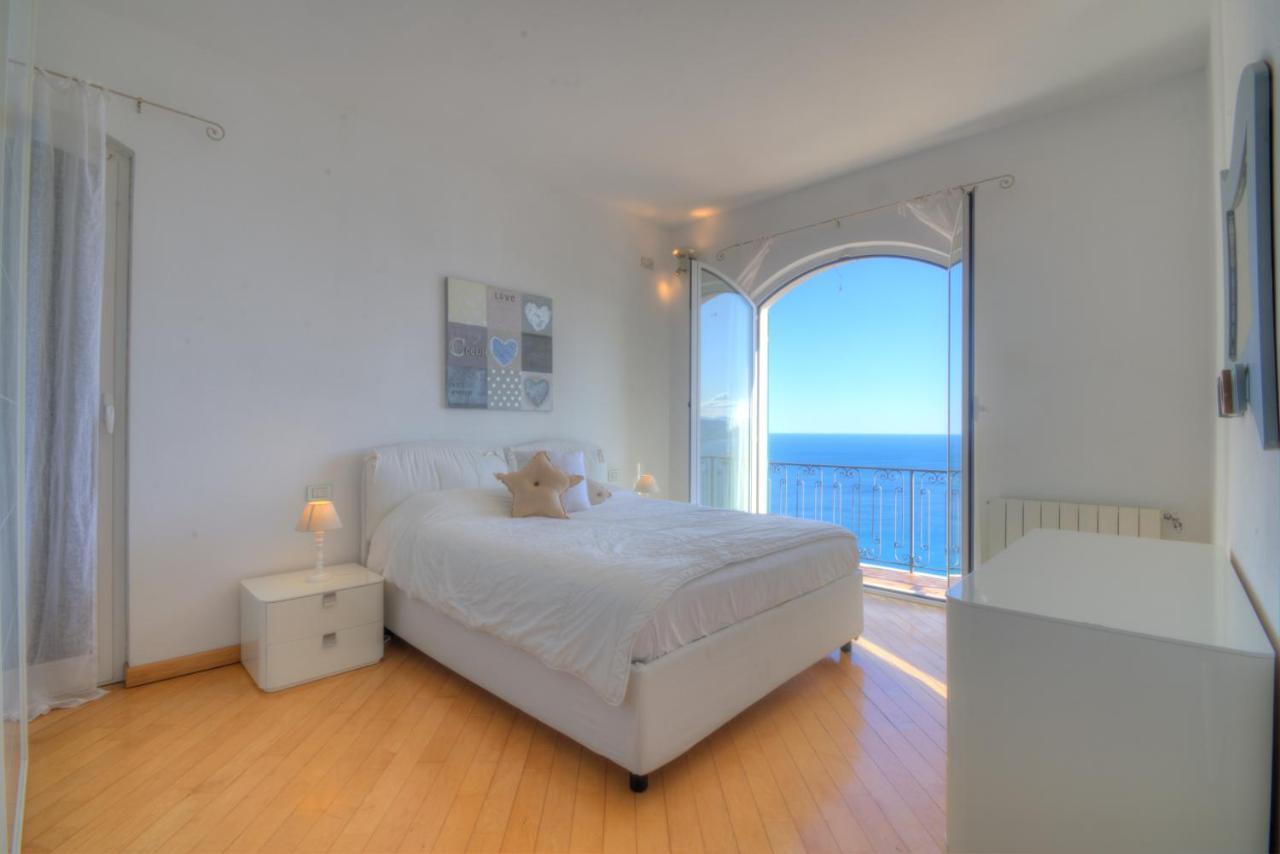 Villa Ischia Attico Sul Mare A Verezzi Borgio Verezzi Exteriér fotografie