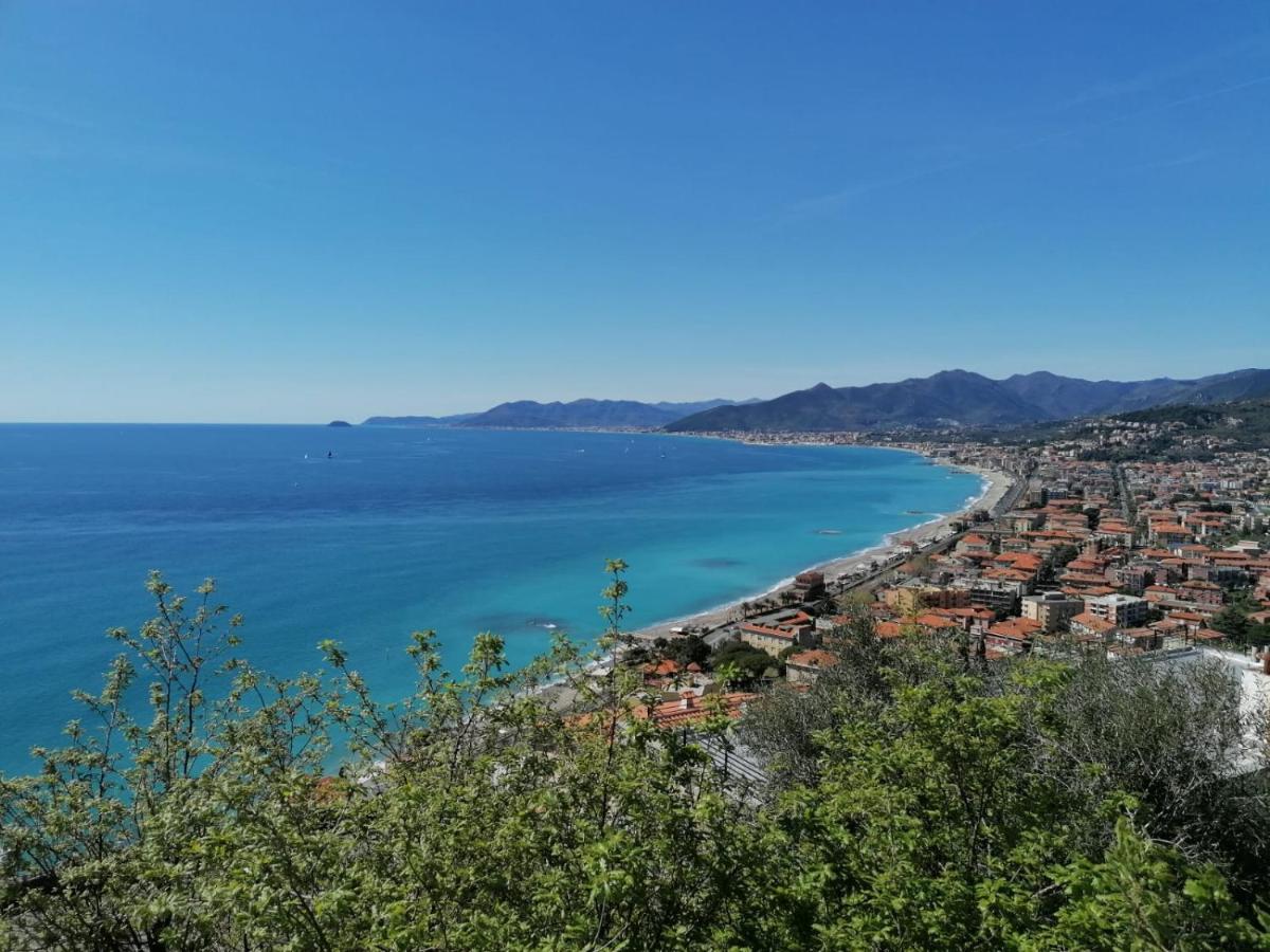 Villa Ischia Attico Sul Mare A Verezzi Borgio Verezzi Exteriér fotografie